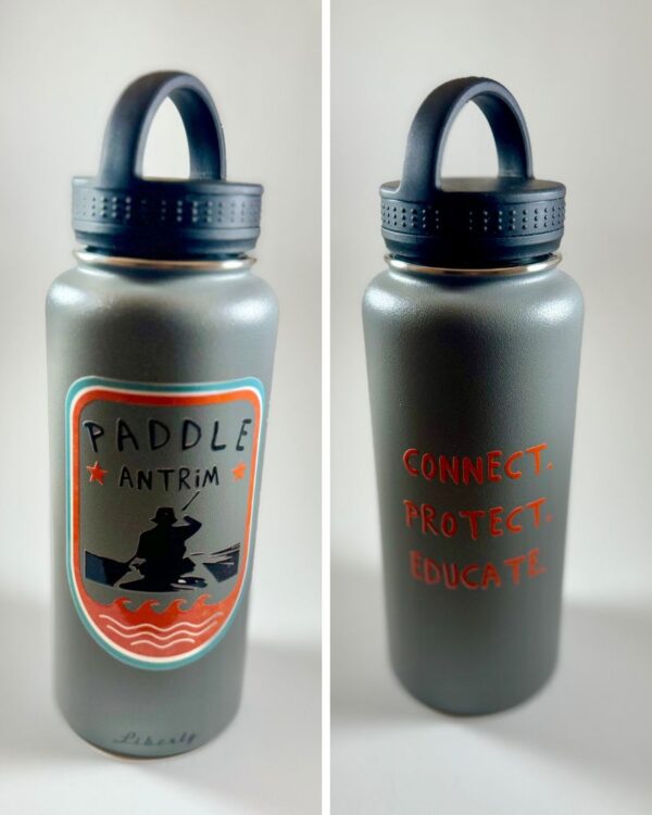 32 oz insulated water bottle with d ring lid